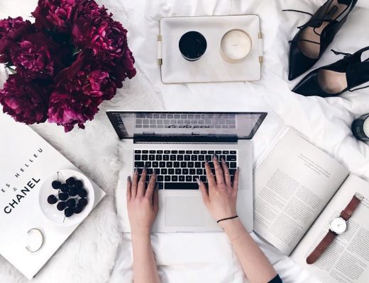 SKILLS EVERY PROFESSIONAL BLOGGER NEEDS TO KNOW