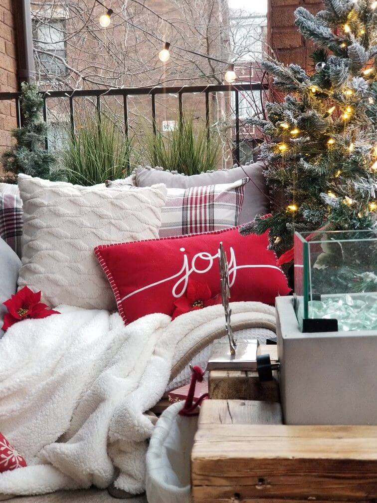 How To Decorate Your Balcony For Christmas