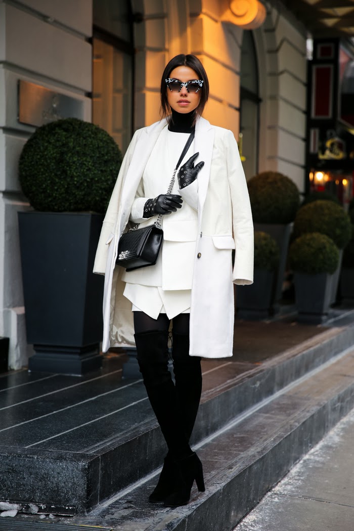 winter outfit ideas leather gloves