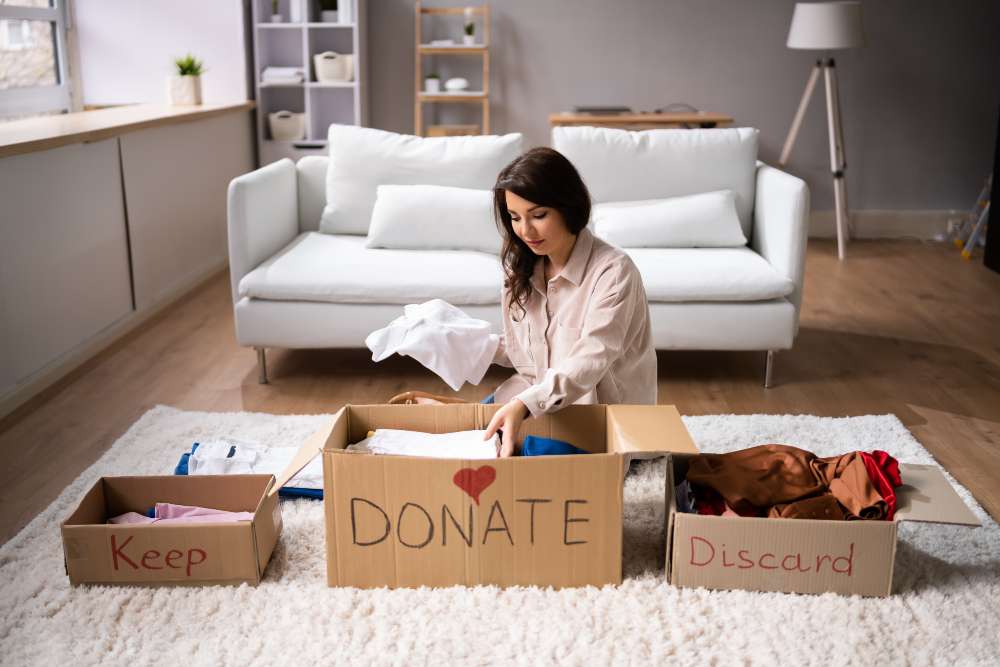 how to declutter before a move-